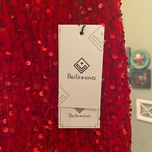Berlinova Prom/Wedding Red Sequence  Gown Size 6